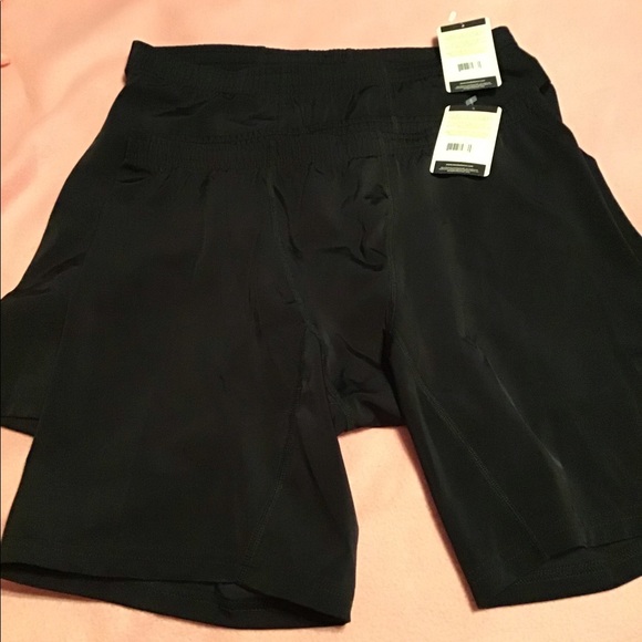 NWT Mens NB Training Shorts - Picture 3 of 4
